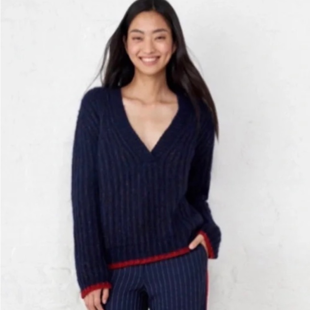 La Ligne Fuzzy Wuzzy V Neck Sweater L/XL (NWT)